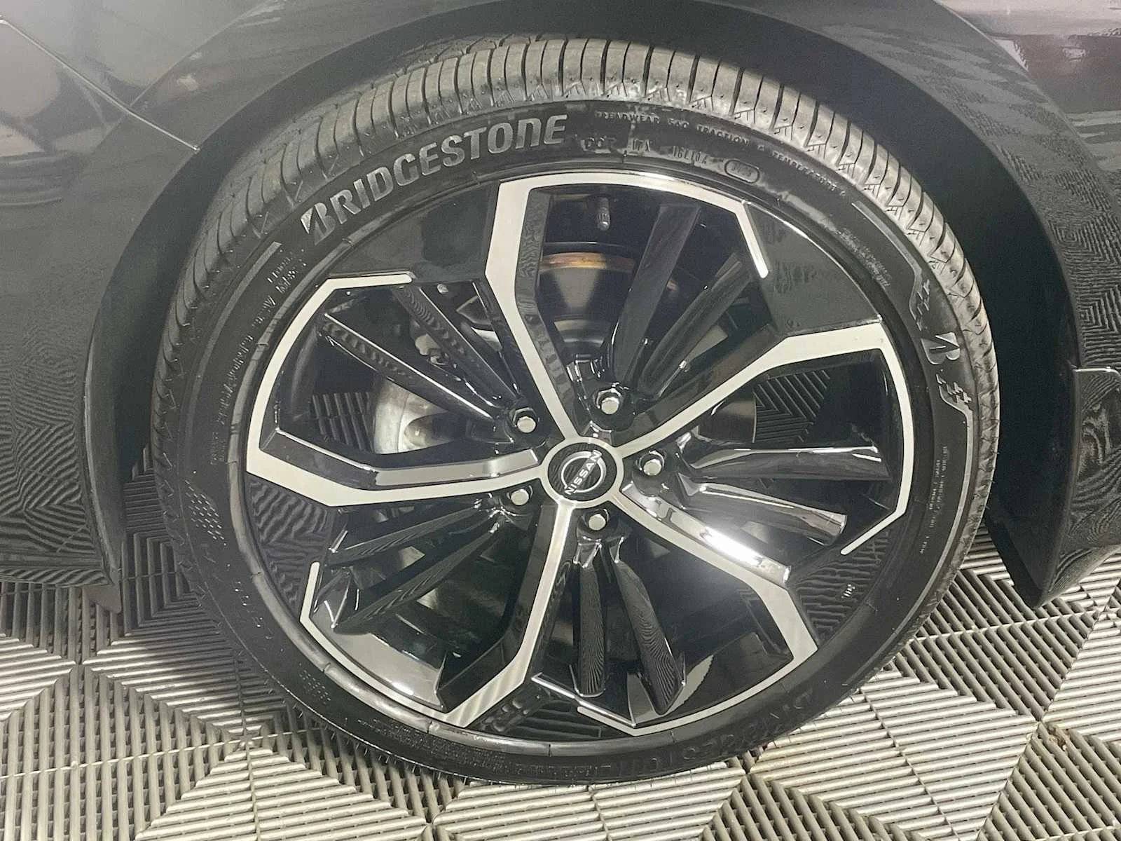 Certified Used 2025 Super Black Nissan SR image 27