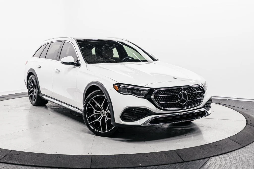 2024 Mercedes-Benz E-Class E450 4MATIC All-Terrain's photo