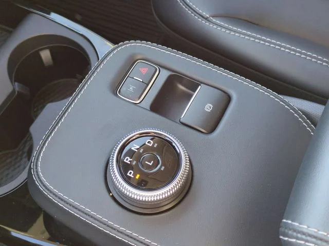 Used 2021 Gray Ford Select image 25
