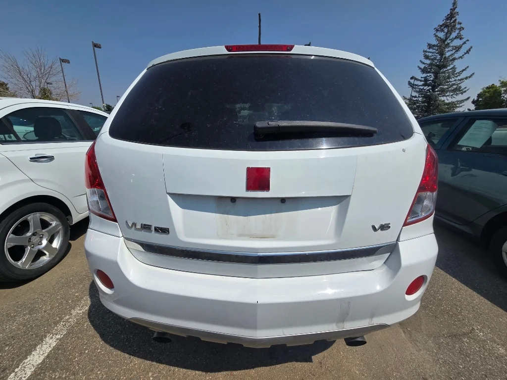Used 2008 Polar White Saturn XR image 4