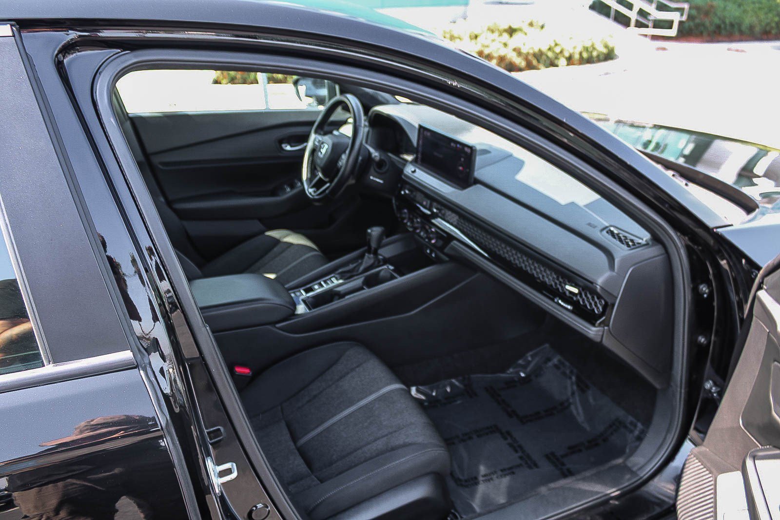 2024 Honda Accord Hybrid Sport - Photo 17