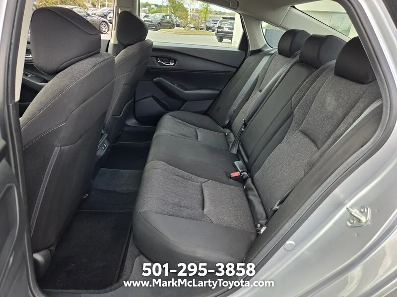 Used 2025 Solar Silver Metallic Honda SE CVT image 10