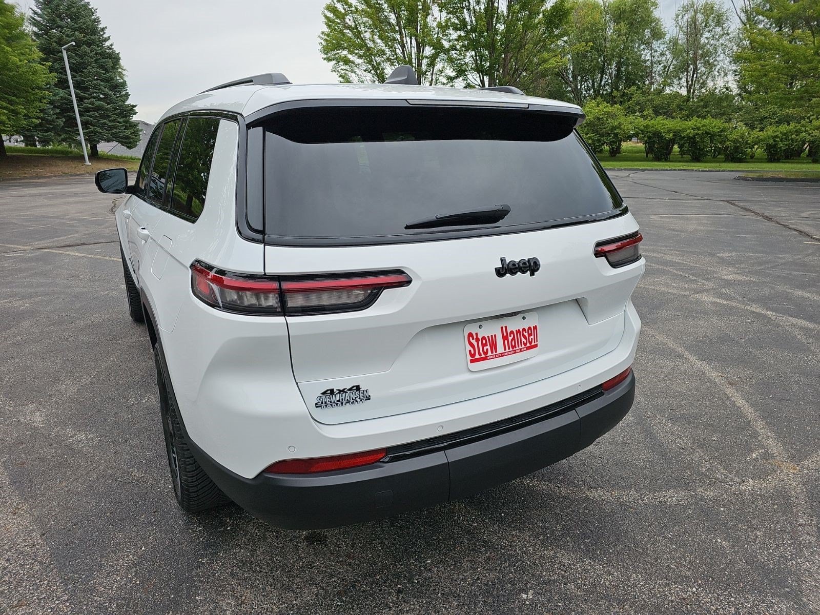Certified Used 2025 Bright White Clearcoat Jeep Altitude X image 3