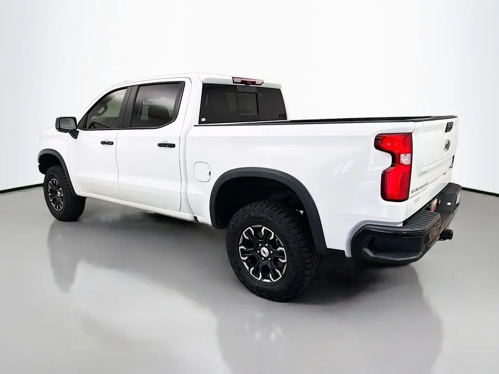 Used 2026 White Chevrolet ZR2 image 5