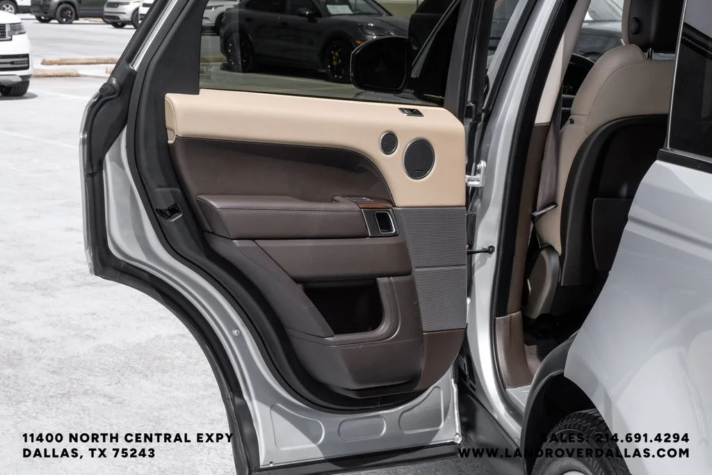 Used 2019 Silver Land Rover HSE image 50
