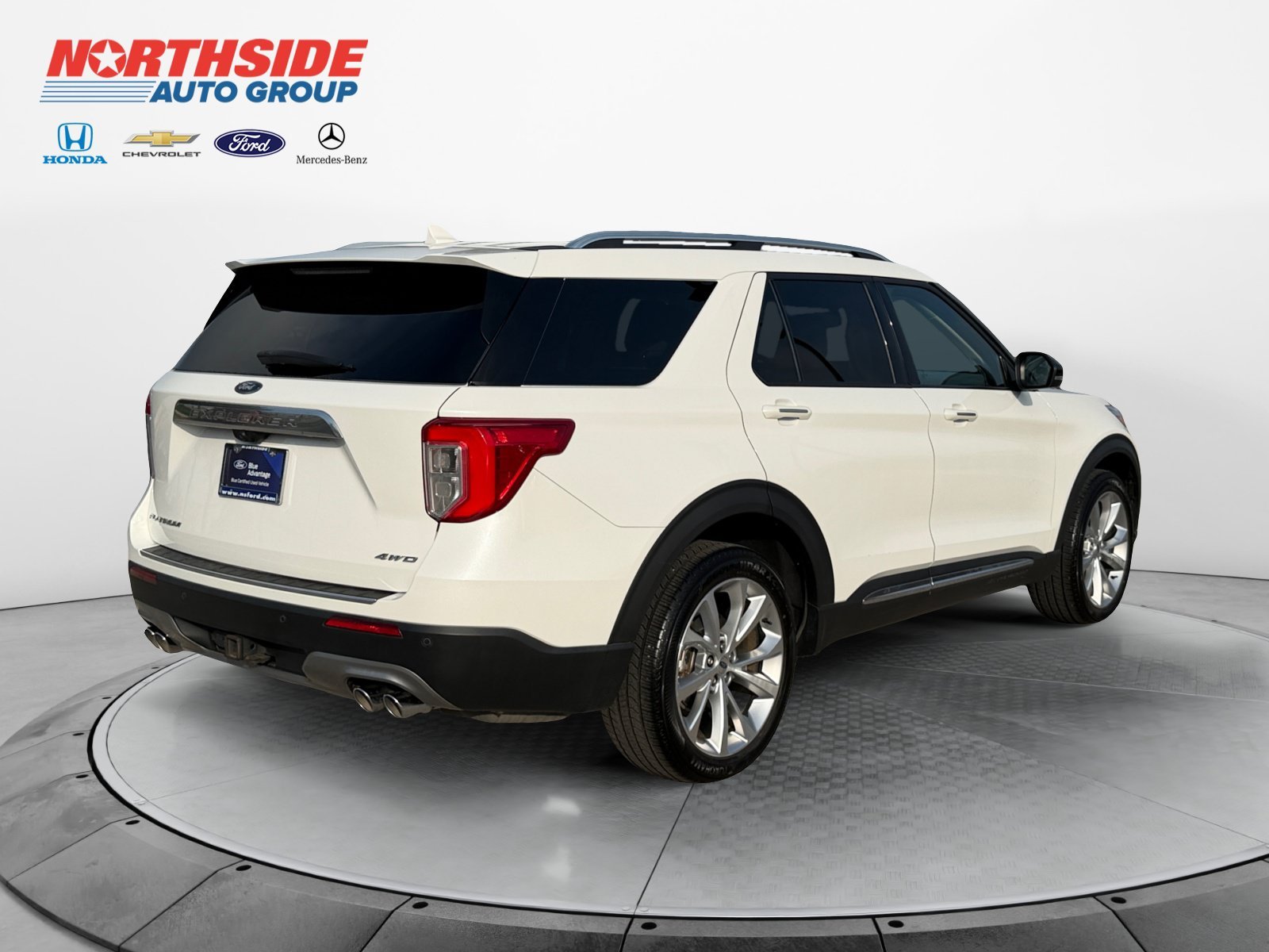 Certified Used 2022 Star White Metallic Tri-Coat Ford Platinum image 7