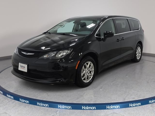 2023 Chrysler Voyager