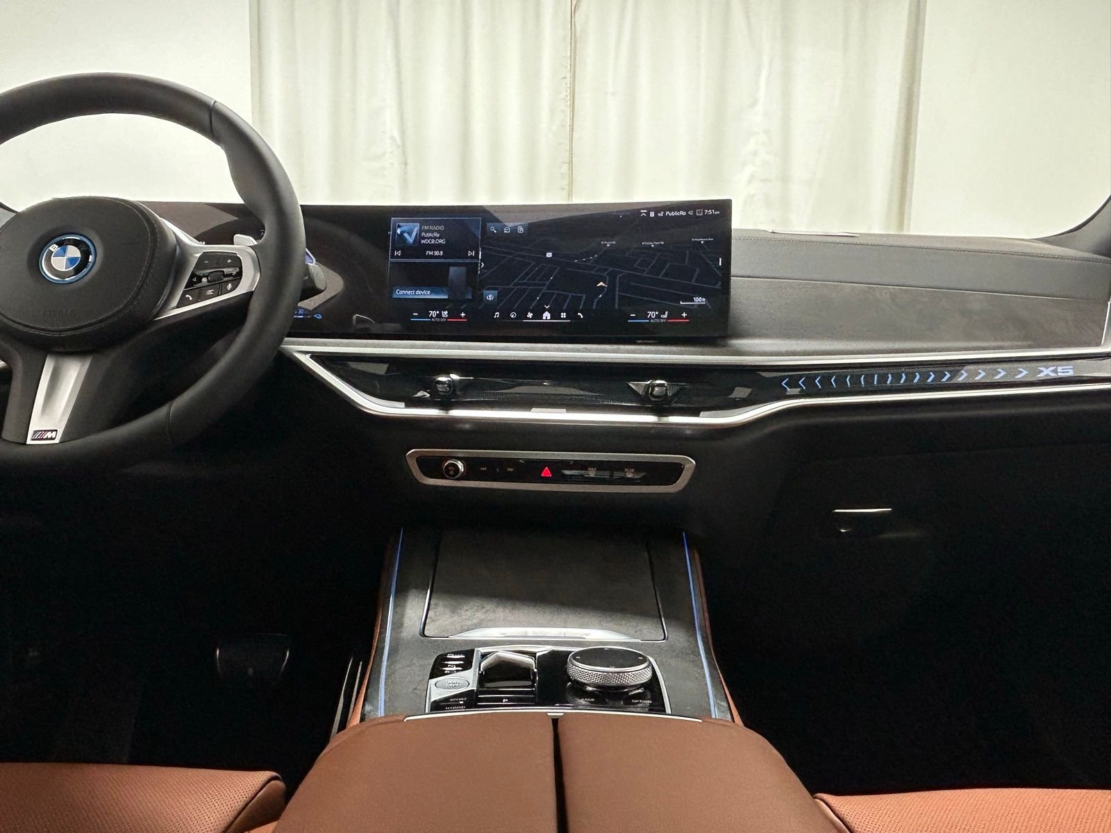 New 2026 Mineral White Metallic BMW xDrive50e image 9