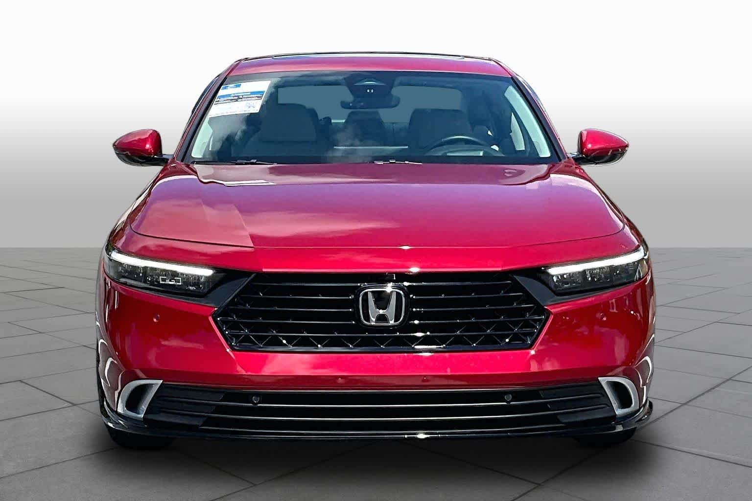 Used 2024 Radiant Red Metallic Honda Touring image 4