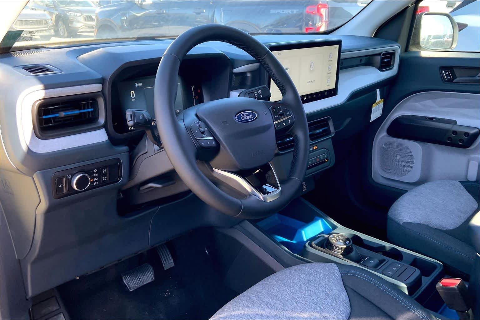 2025 Ford Maverick XLT - Photo 6