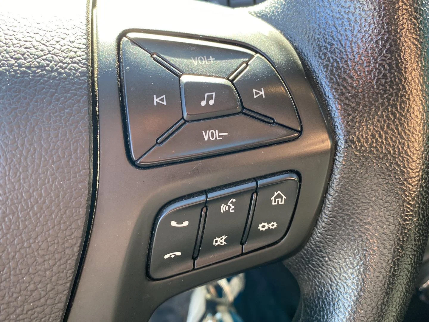 Used 2021 Carbonized Gray Ford XL image 18