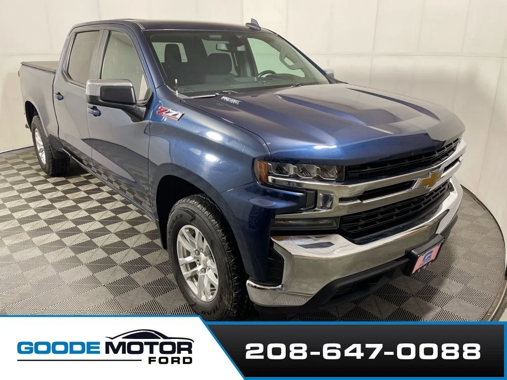 2021 Chevrolet Silverado 1500 LT 4X4 Crew Cab Short Box's photo