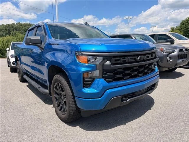 Used 2024  CHEVROLET CUSTOM image 3