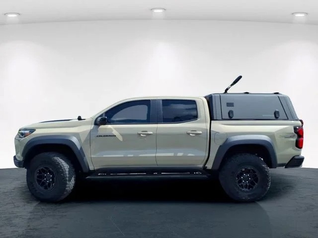 Used 2024 Beige Chevrolet ZR2 image 14