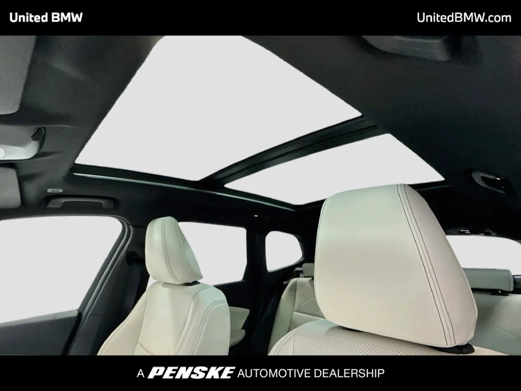 New 2027 Space Silver Metallic BMW xDrive28i image 19