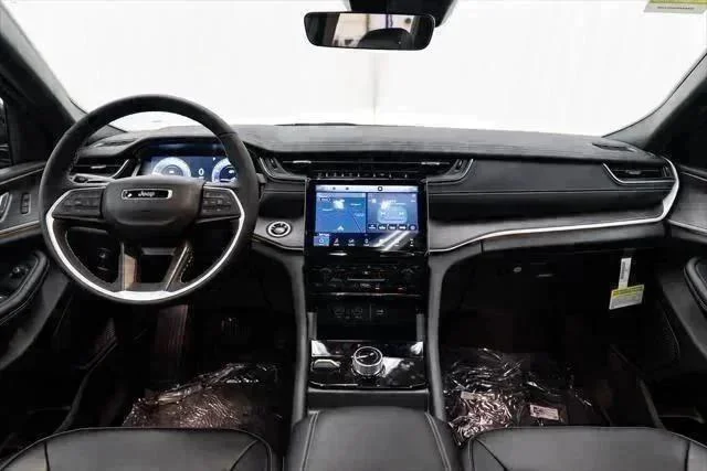2025 Jeep Grand Cherokee Limited - Photo 10