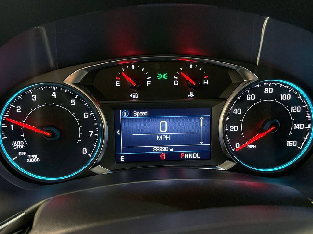 Used 2024 Sterling Gray Metallic Chevrolet LT image 29