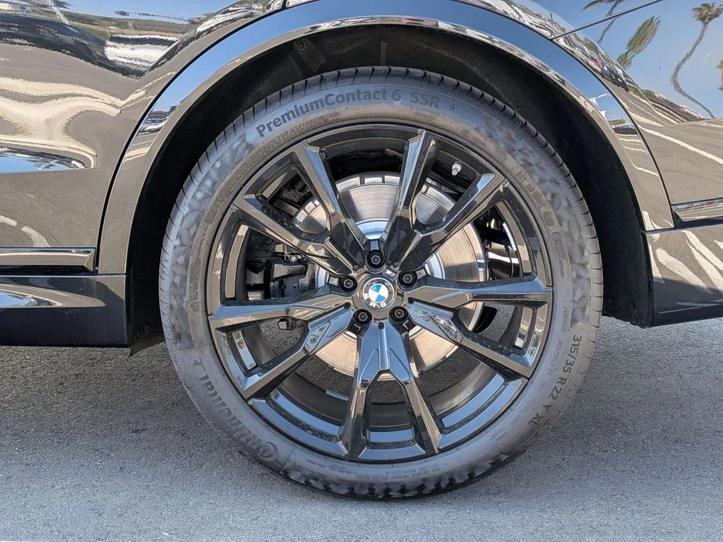 New 2026 Black BMW xDrive40i image 33