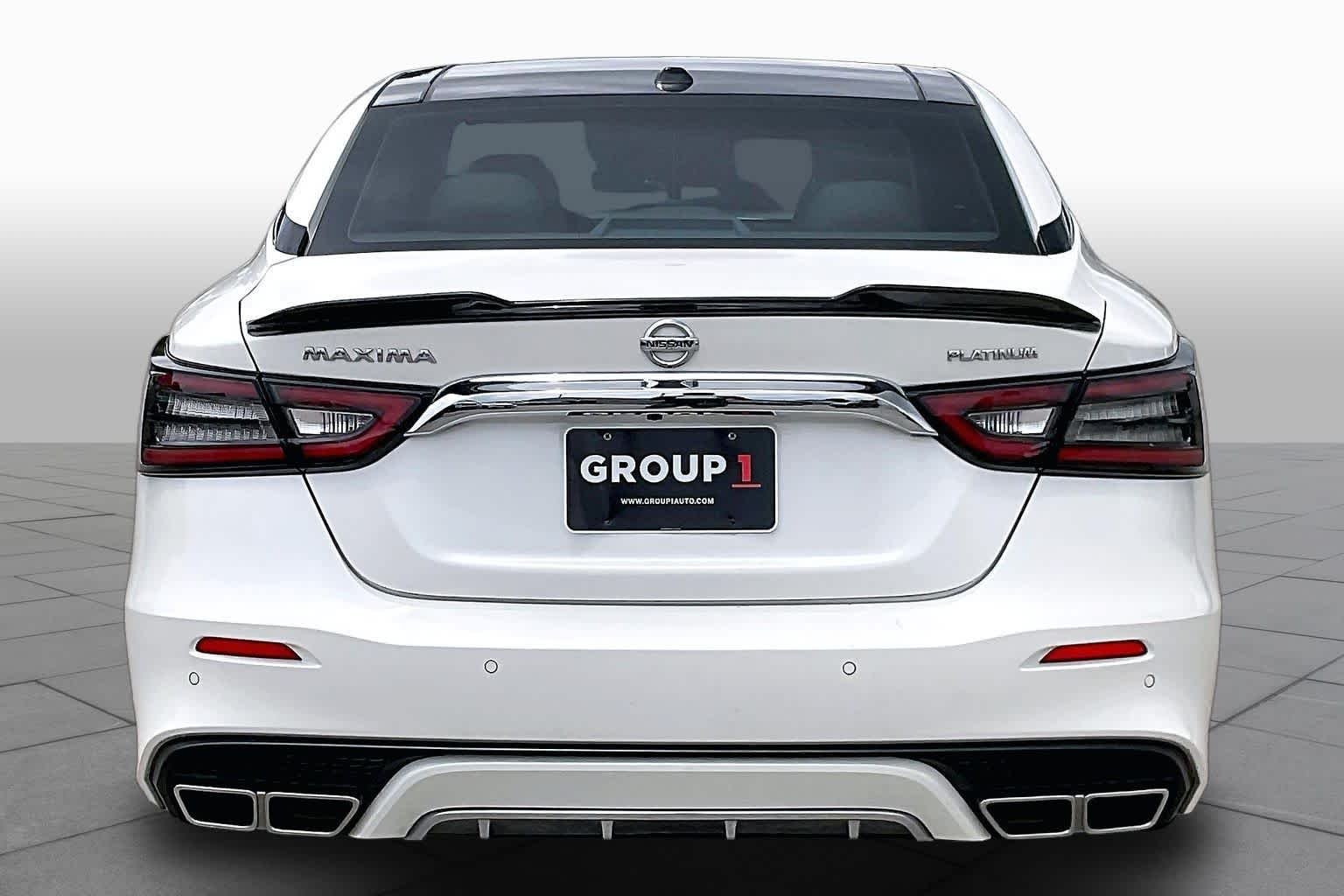 Used 2022 Pearl White Tricoat Nissan Platinum image 5