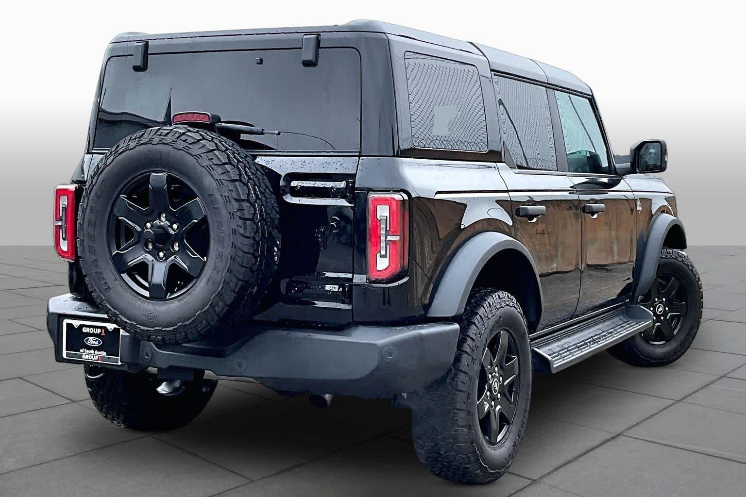 2025 Ford Bronco 4-Door Outer Banks - Photo 13