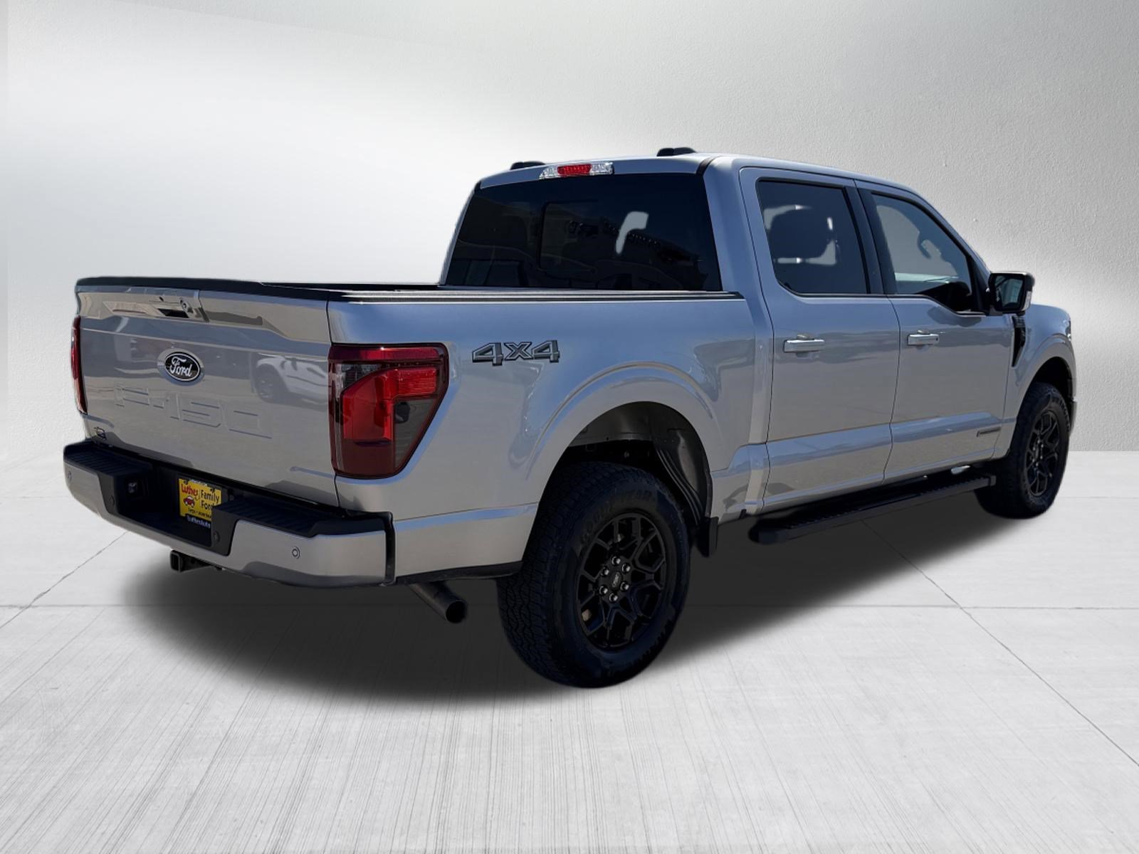 Certified Used 2024 Iconic Silver Metallic Ford XLT image 7