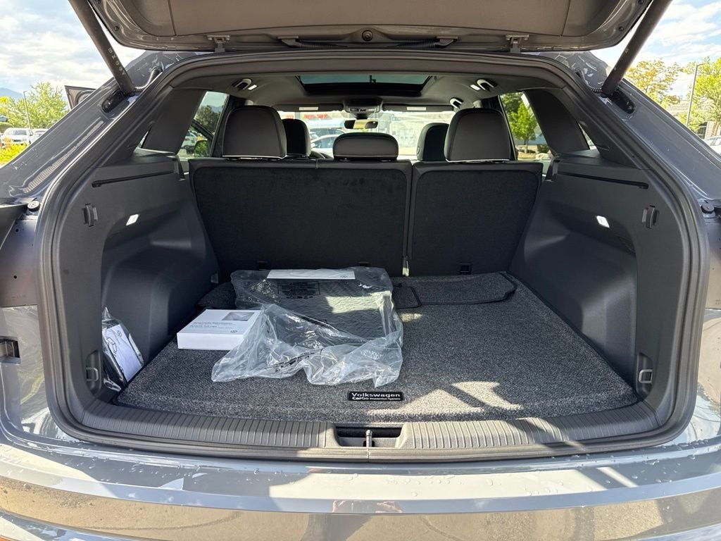 New 2026 Pure Gray Volkswagen SEL Premium R-Line image 25