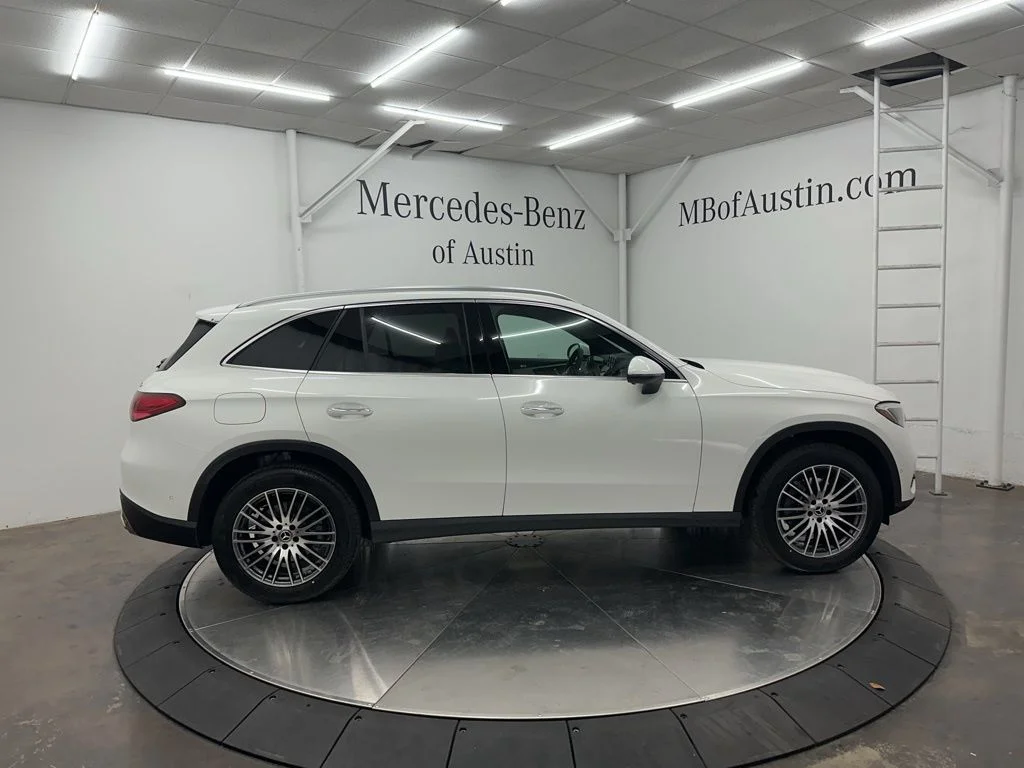 Used 2026 White Mercedes-Benz GLC 300 image 8