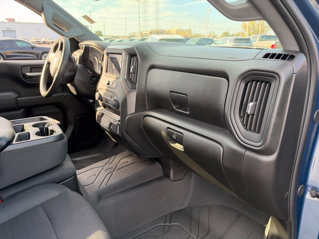 Used 2024 Blue Chevrolet Custom image 11