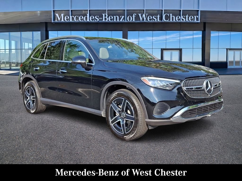 2026 Mercedes-Benz GLC 300 AWD 4MATIC® photo 1