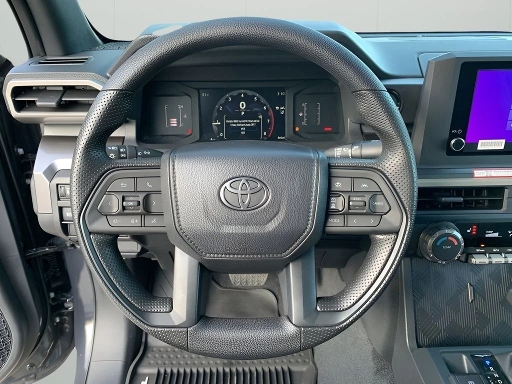 Used 2025  Toyota SR5 image 24