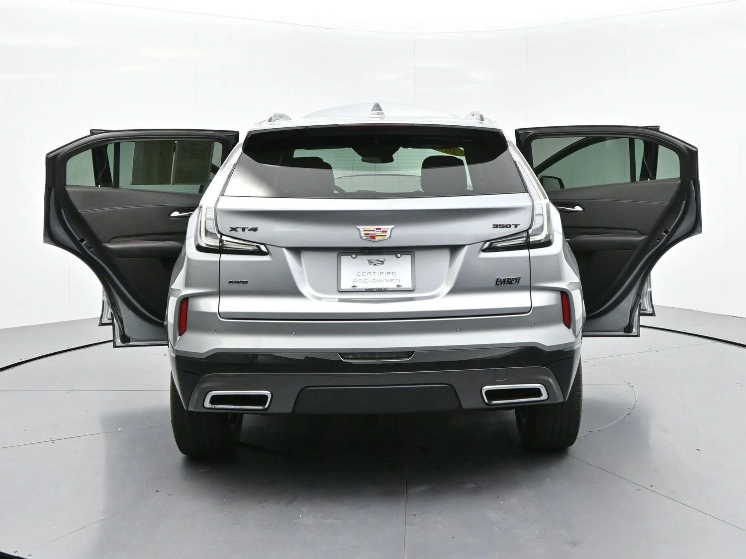 Used 2024 Argent Silver Metallic Cadillac Sport image 39