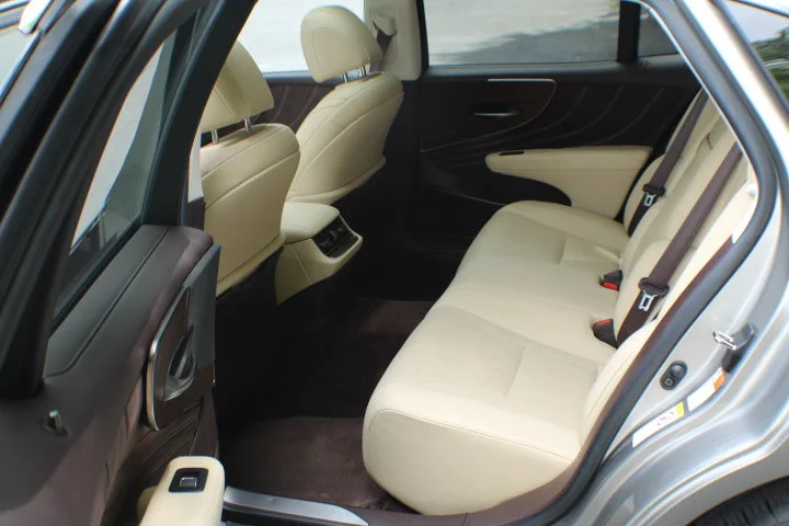 Used 2018  Lexus  image 15
