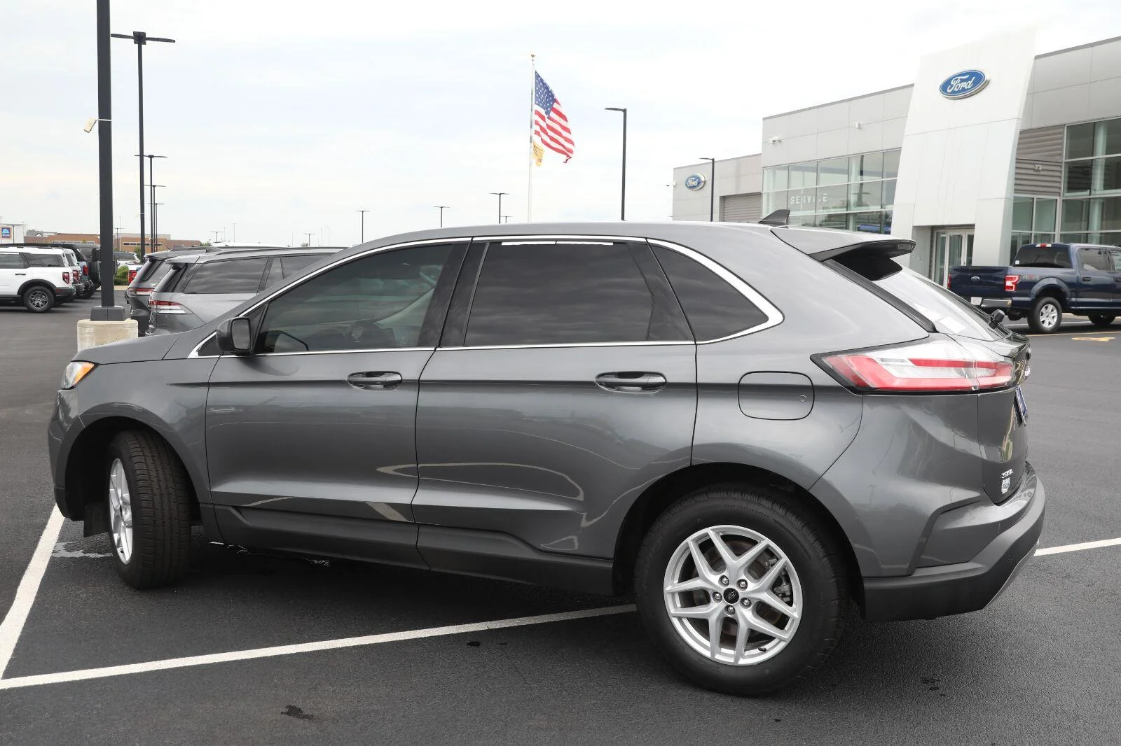 Certified Used 2024 Carbonized Gray Ford SEL image 19