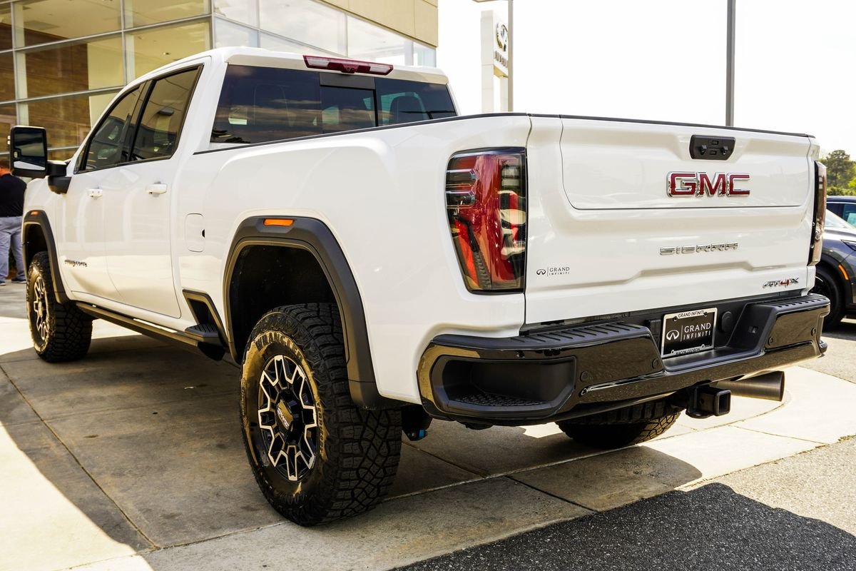 Used 2026 White GMC AT4X image 10