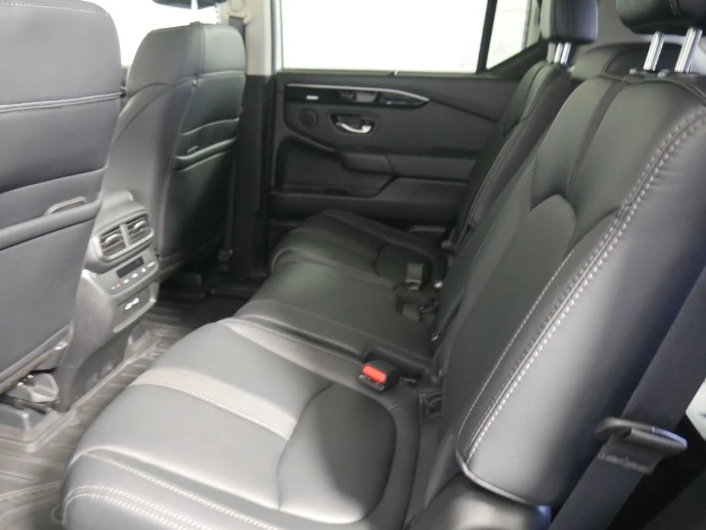 2023 Honda Pilot Touring - Photo 13