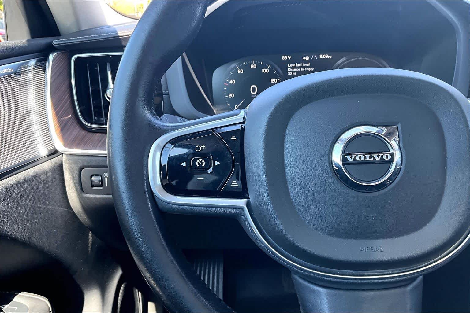 Used 2019 Osmium Grey Metallic Volvo Inscription image 23