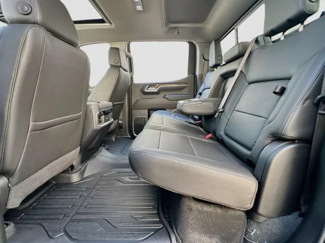 New 2026 Onyx Black GMC Elevation image 17