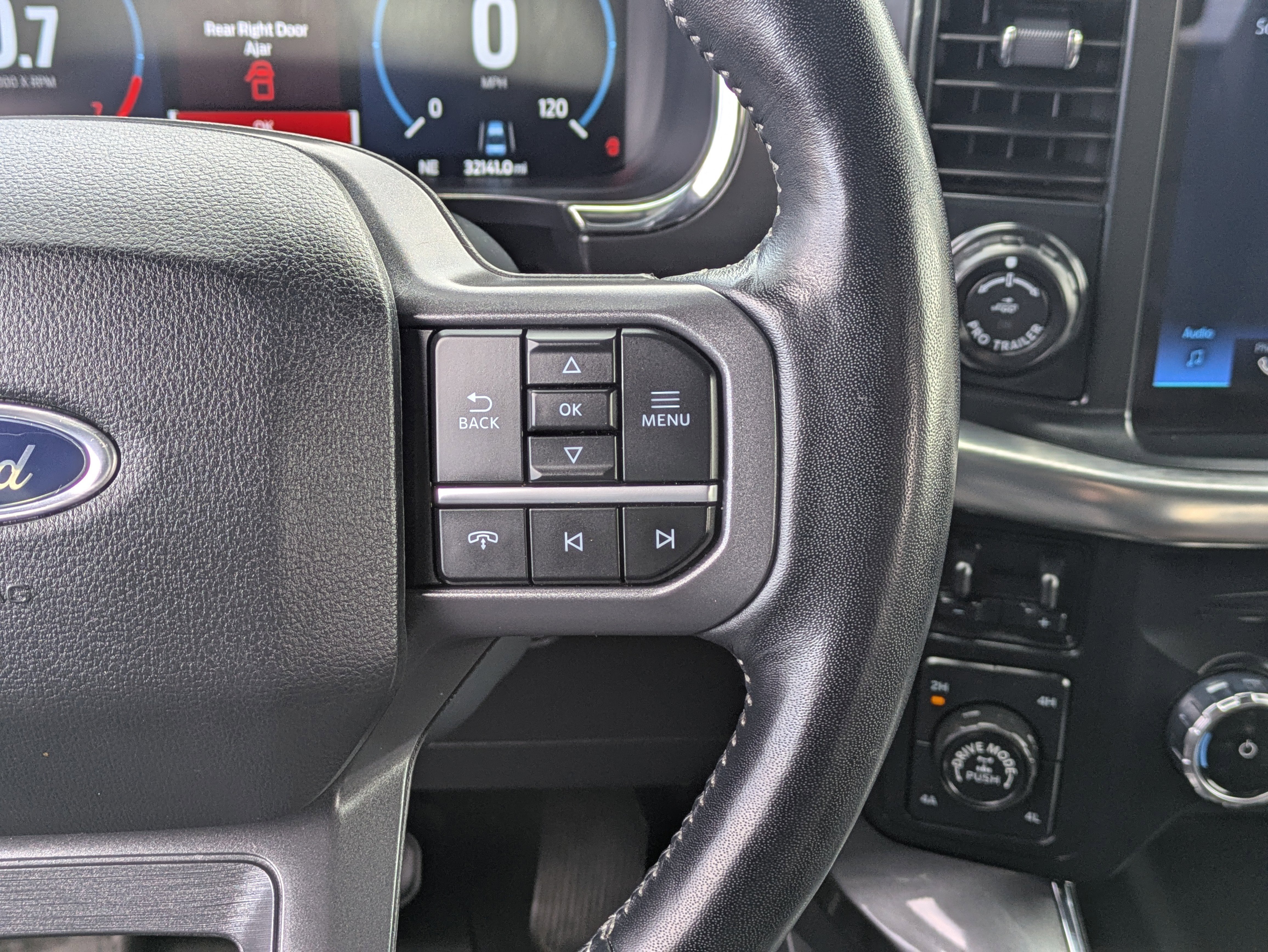 Used 2023 Blue Metallic Ford LARIAT image 21