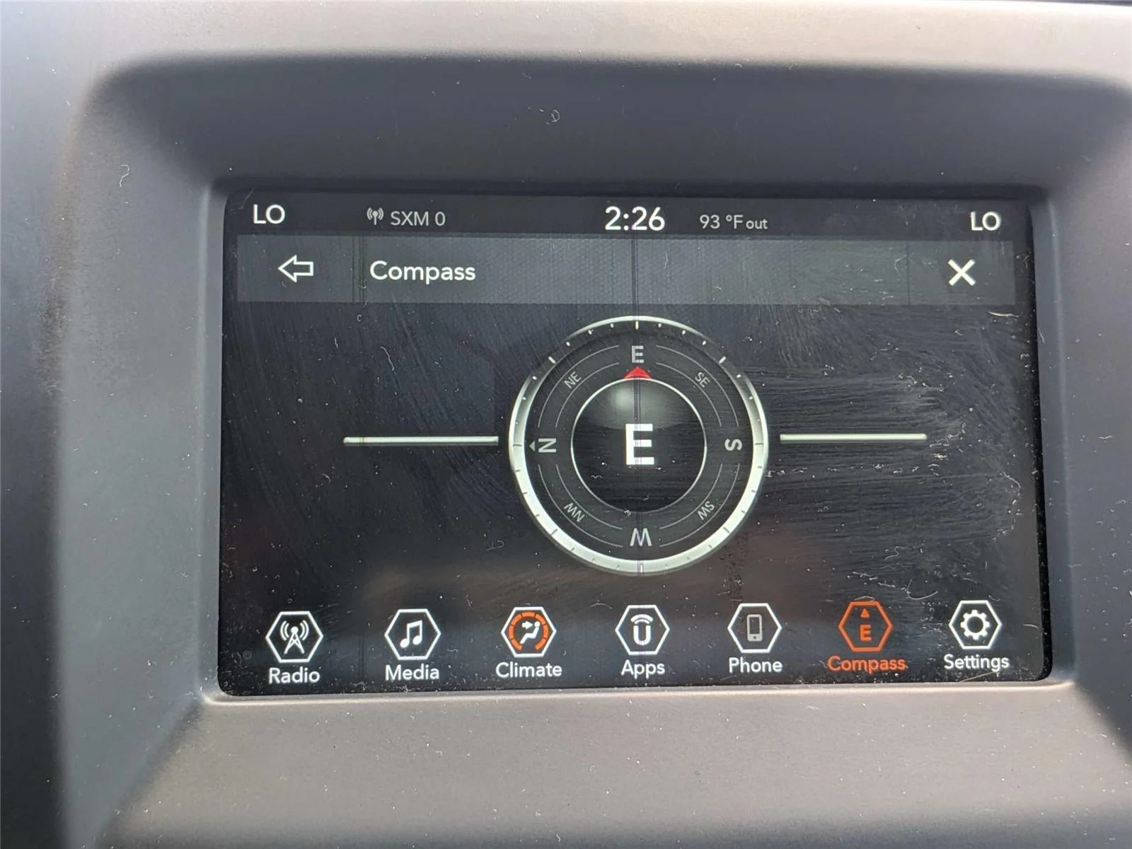 Used 2021  Jeep Latitude image 22