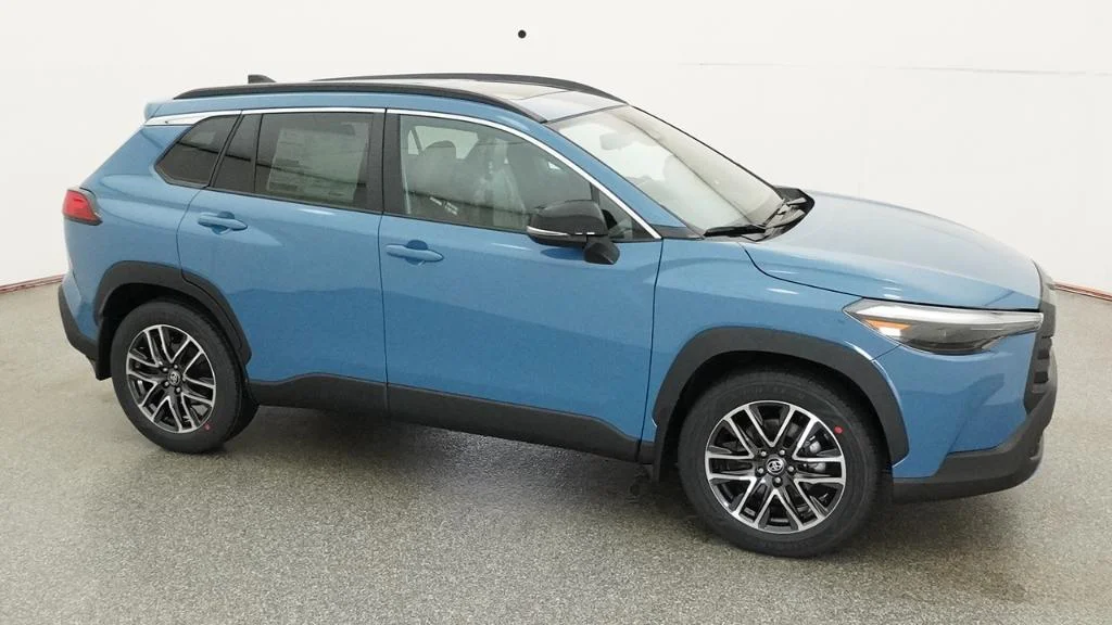 New 2026 Cavalry Blue Toyota XLE image 20