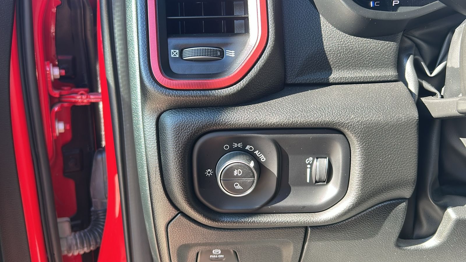 2024 RAM Ram 1500 Pickup Rebel - Photo 16