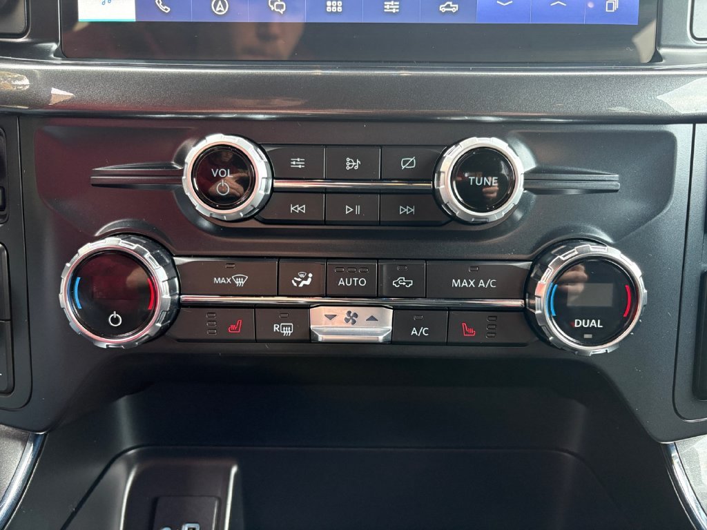 Used 2021 Gray Ford XLT image 17