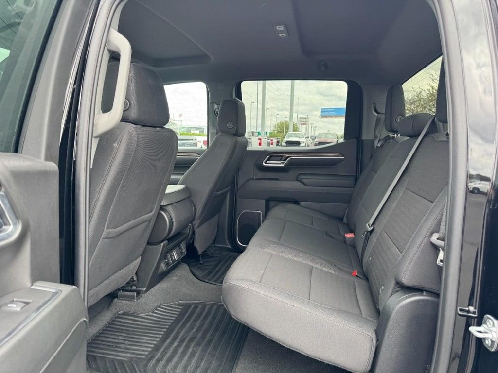 Used 2025 Black Chevrolet LT image 10