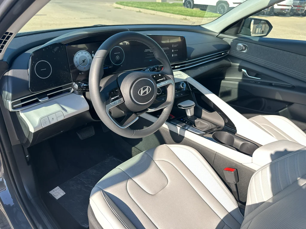 New 2026 Ecotronic Gray Hyundai Limited image 2