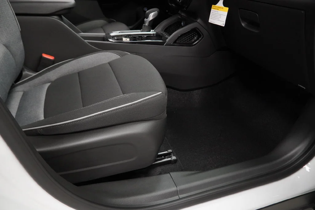 New 2026 Summit White Chevrolet LT image 37