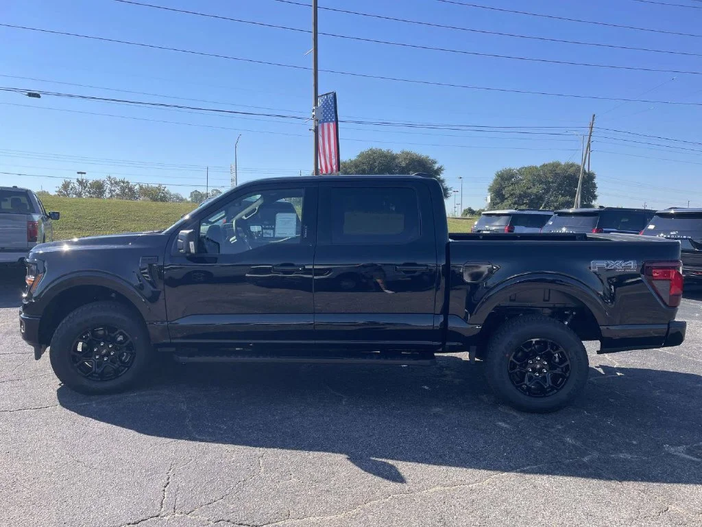 New 2026 Black Ford XLT image 6