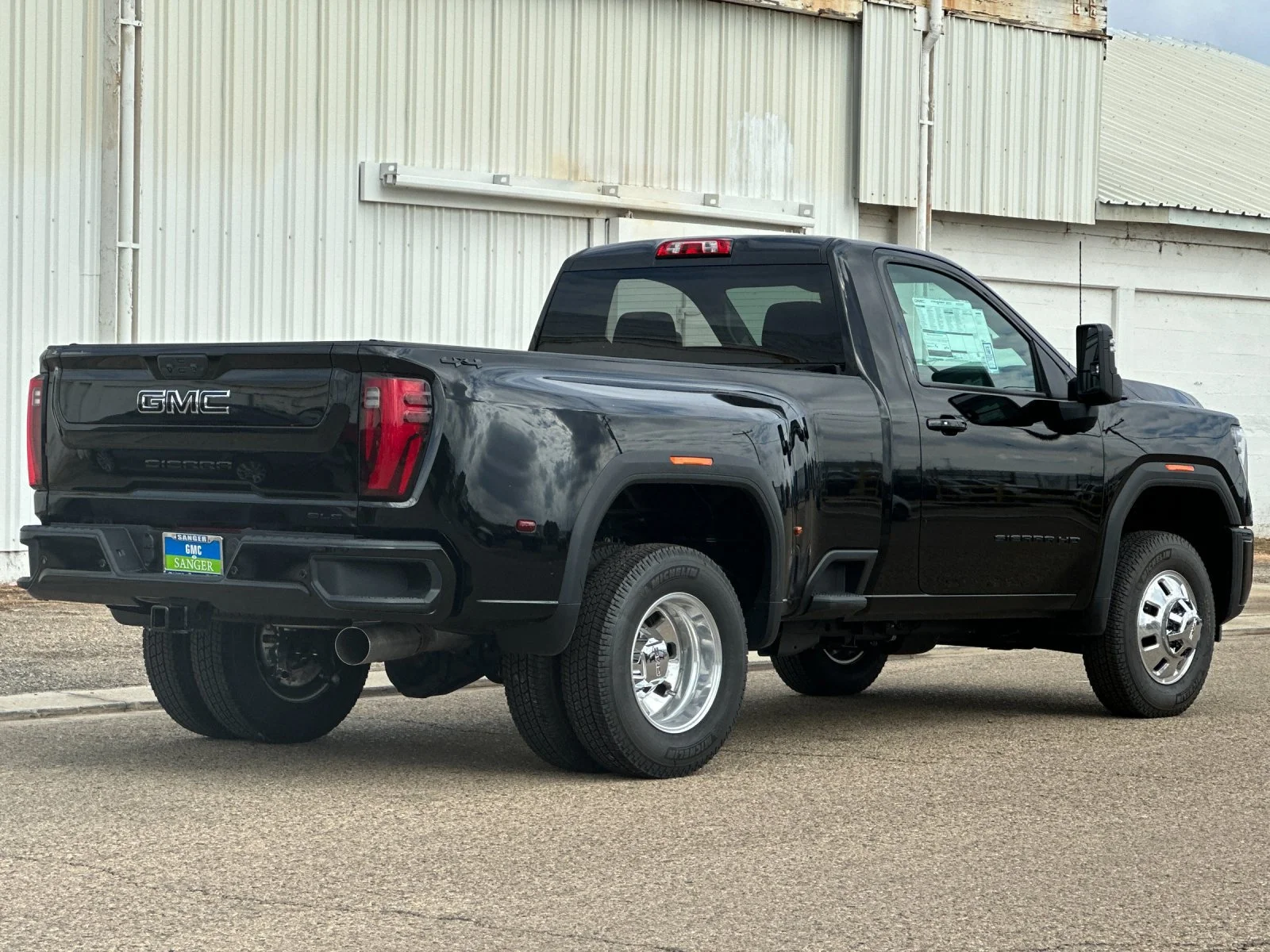 New 2026 Onyx Black GMC SLE DRW image 4