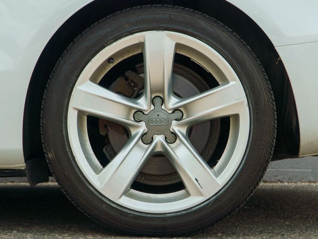 Used 2013  Audi  image 13