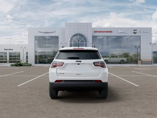 New 2026 Bright White Clear-Coat Exterior Paint Jeep Latitude image 8