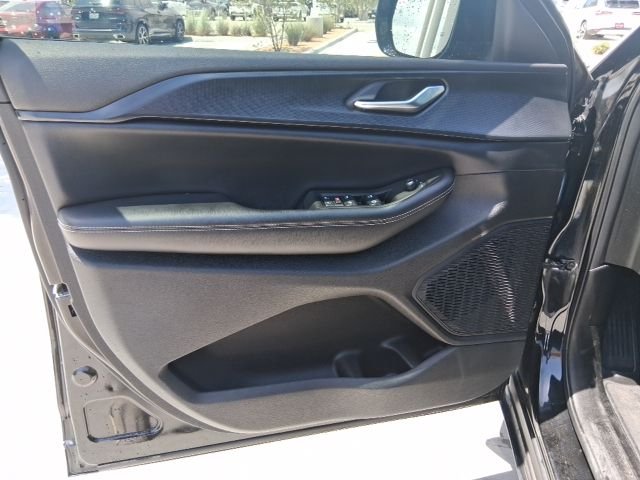 Used 2024 Black Jeep Altitude X image 13